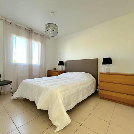 Logement Thermale Et De Tourisme Les Acacias 2 Jonzac Extérieur photo