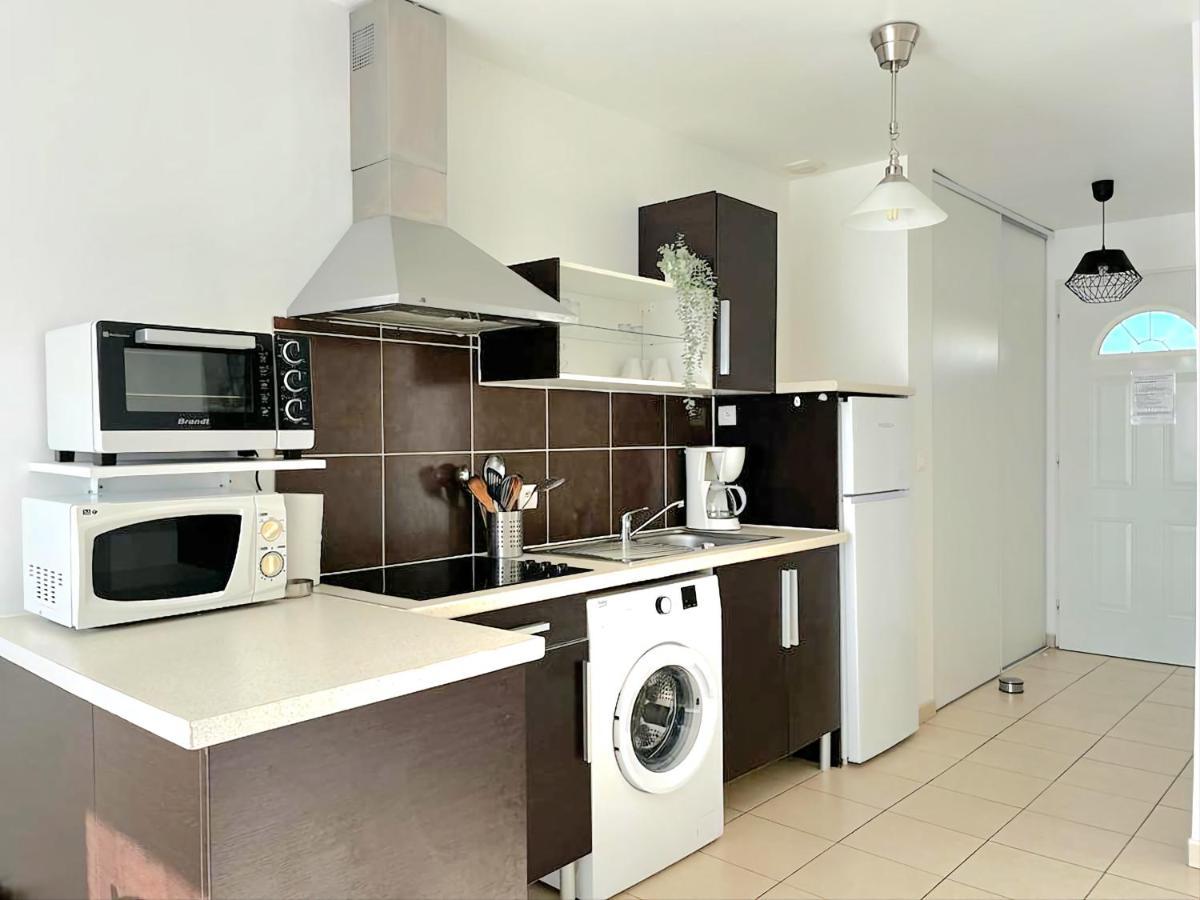 Logement Thermale Et De Tourisme Les Acacias 2 Jonzac Extérieur photo