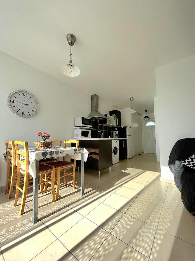 Logement Thermale Et De Tourisme Les Acacias 2 Jonzac Extérieur photo