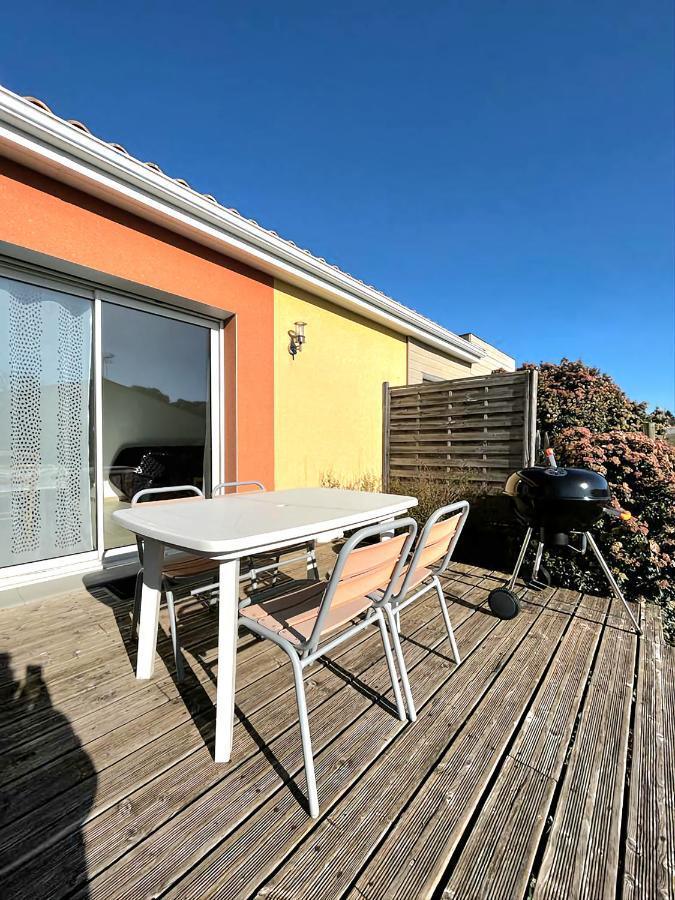 Logement Thermale Et De Tourisme Les Acacias 2 Jonzac Extérieur photo